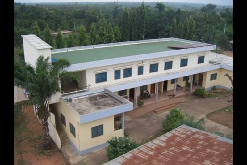 dispensaire_maternite_mome-katihoe1