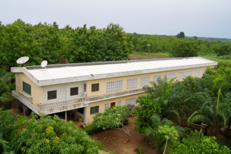 dispensaire_maternite_mome-katihoe3